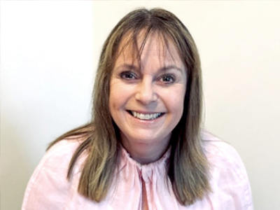 Andrea Cairns, Manager Iona