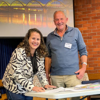 Stephanie Pettigrew signing MOU with Southern Presbytery Moderator James Watt 